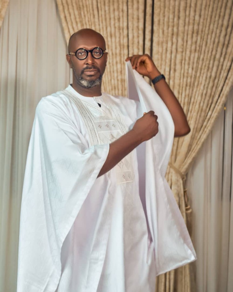 Akhakon Anenih in traditional white attire